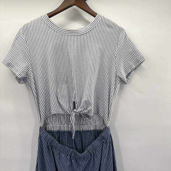 RVCA Dress Womens Medium Blue Fade Out Striped Preppy Coastal - Picture 3 of 11